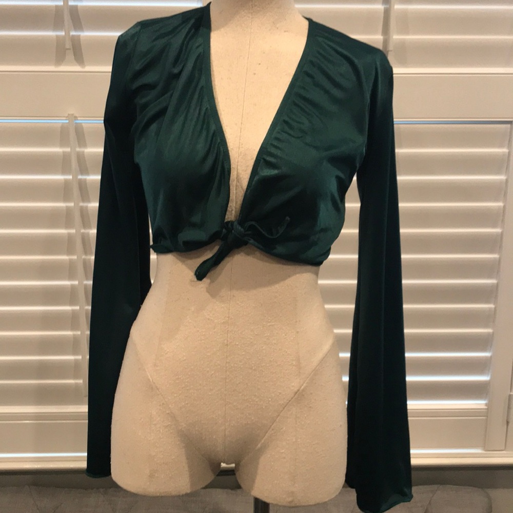 Petal Wear Tie/Crop Top